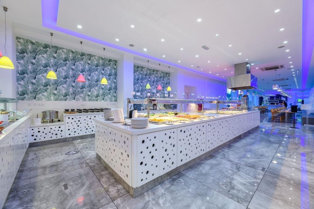 River Rock Hotel أيا نابا المظهر الخارجي الصورة