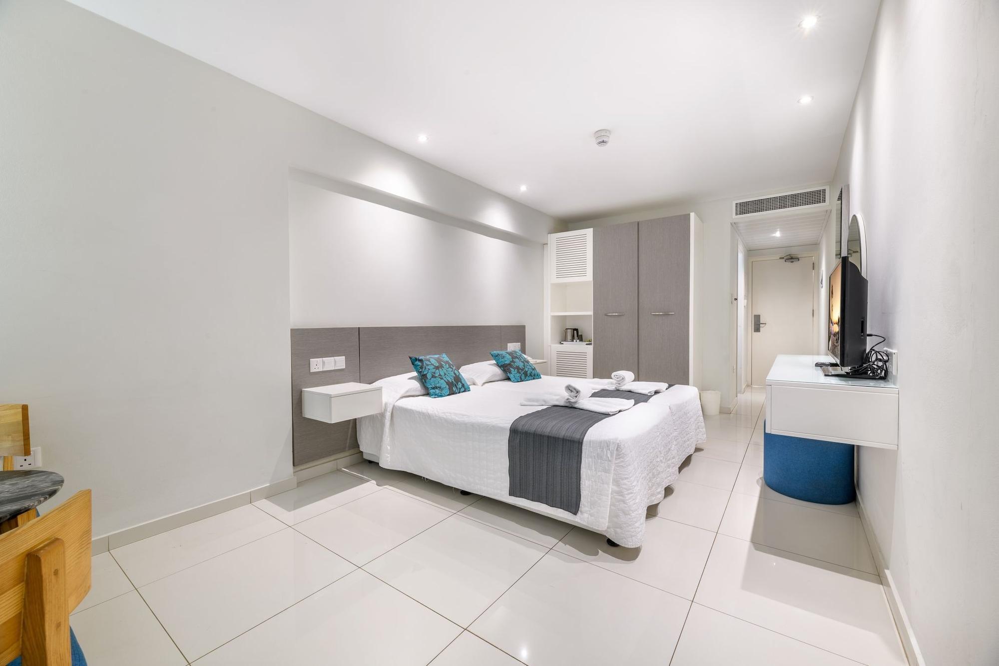 River Rock Hotel أيا نابا المظهر الخارجي الصورة