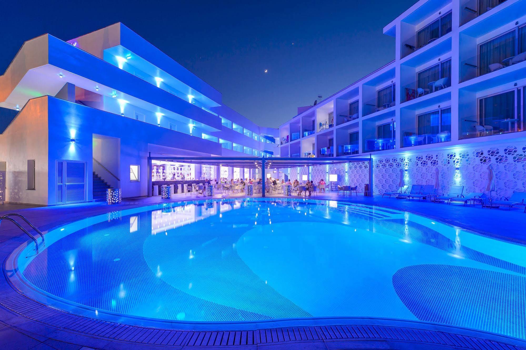River Rock Hotel أيا نابا المظهر الخارجي الصورة